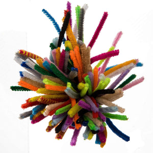 An image showing the thickness of the Assorted Colour Long Pipe Cleaners - Pack of 120